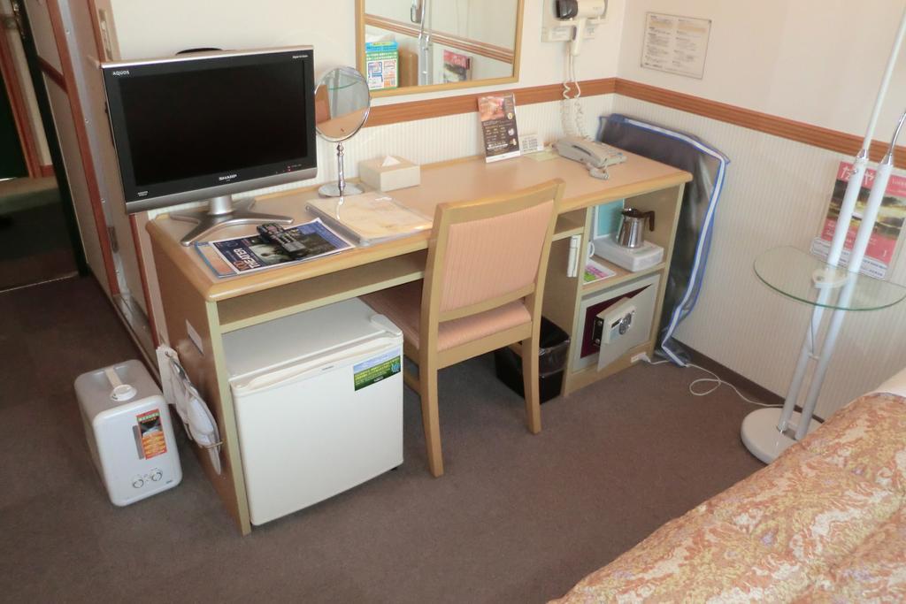 Toyoko Inn Shin-Osaka-Eki Higashi-Guchi Exteriér fotografie